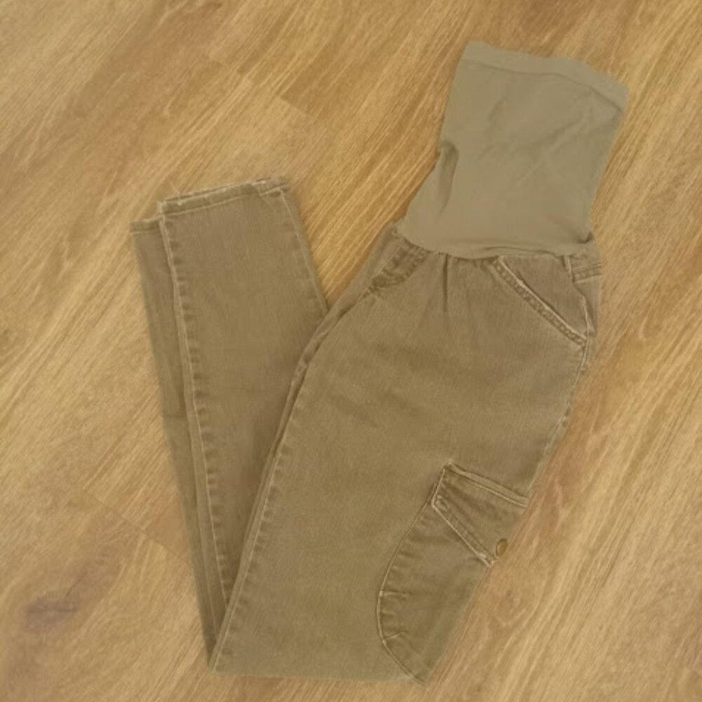 Get Used by Lexi Medium Maternity Cargo Jeans Army Green